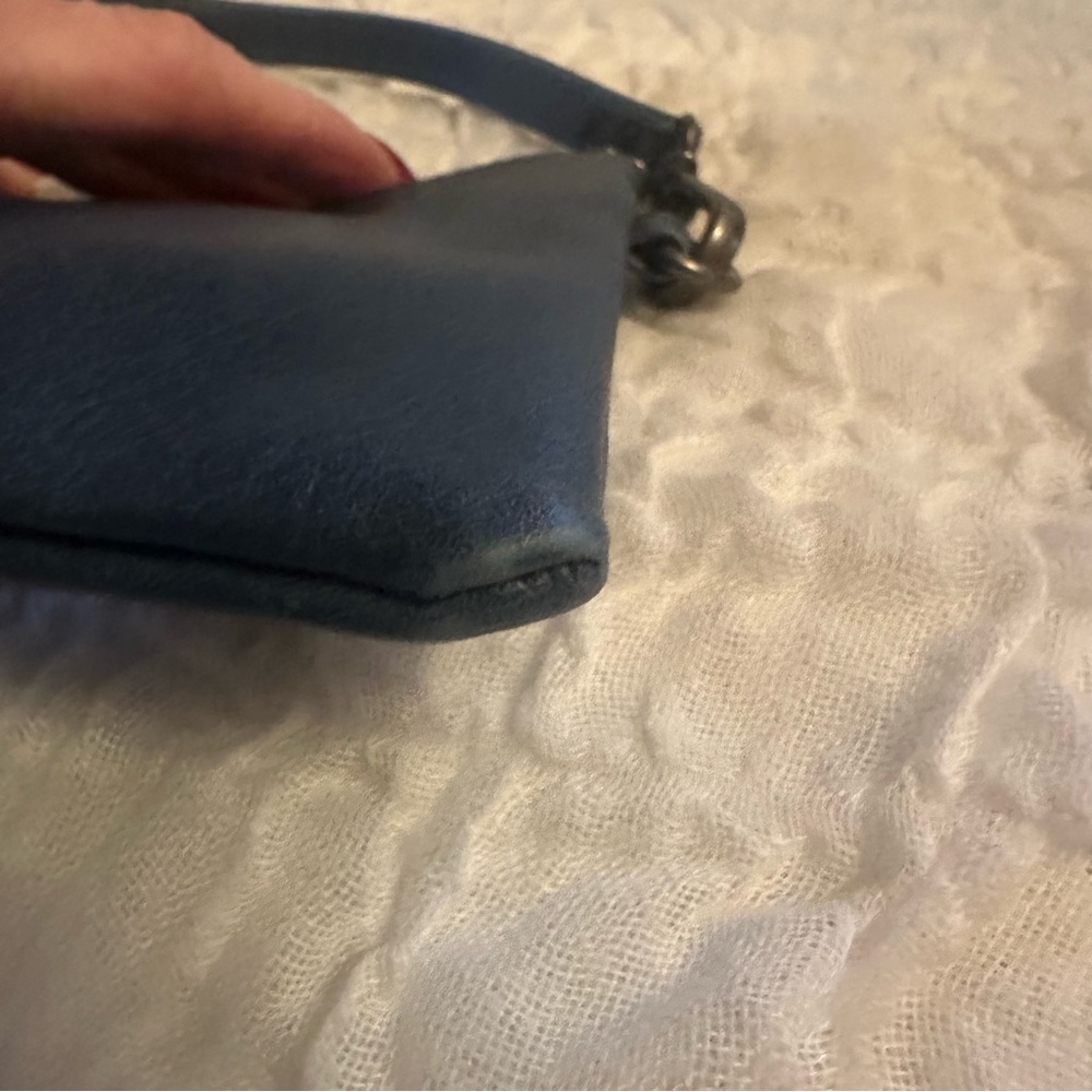 Matt & Nat Navy Vegan Leather Wristlet - Picture 11 of 11